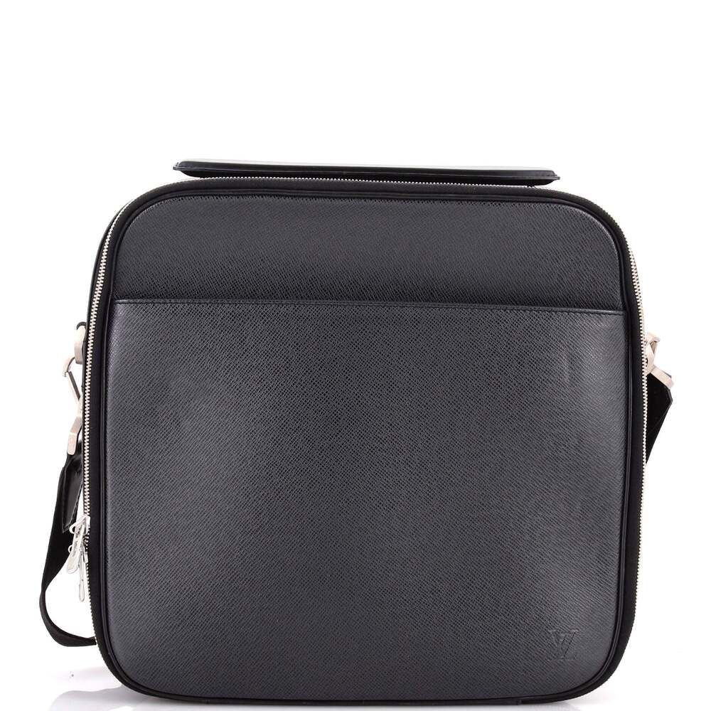 Louis Vuitton Tura Messenger Bag Taiga #237840L78B